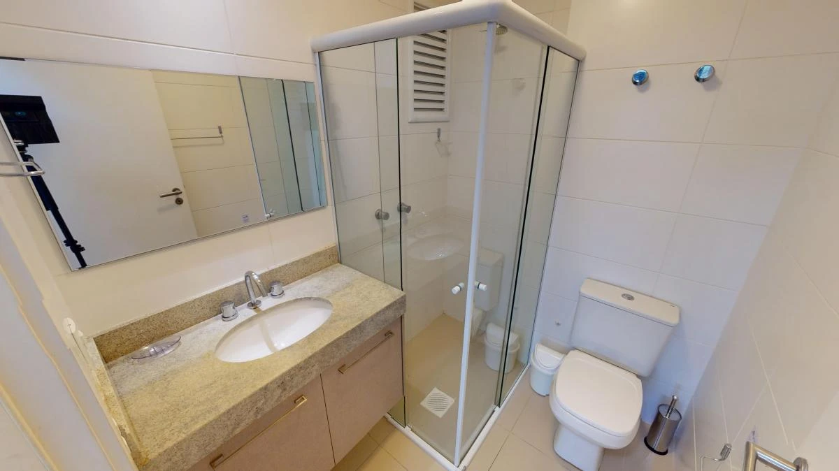 2-bedroom apartment with a washing machine in Curitiba — photo 20