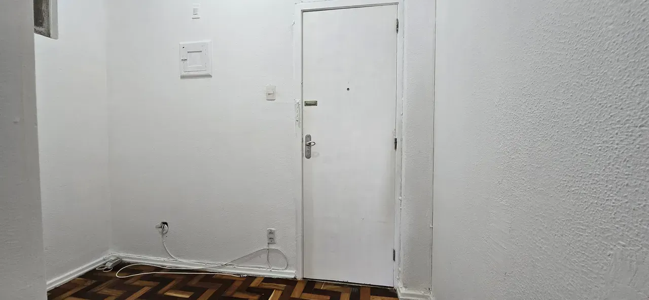 Apartment, 39 m², with wood or laminate floors — photo 15