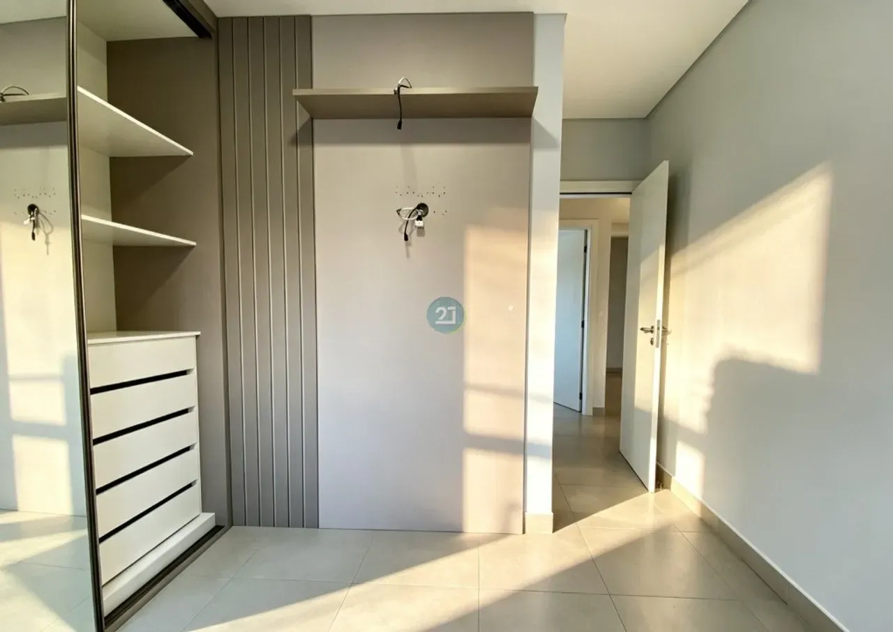 3-bedroom apartment with 1 en-suite and 2 parking spaces — photo 6