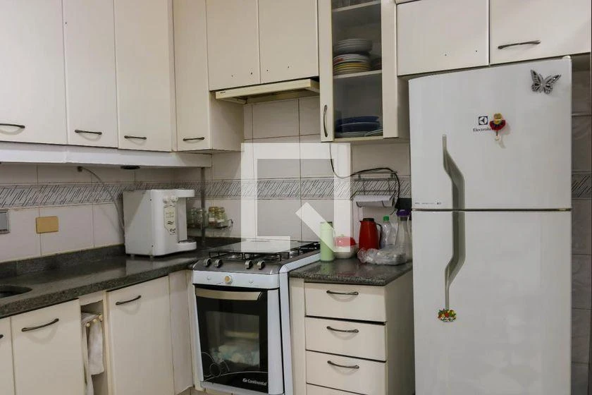 Furnished house with 4 bedrooms and 550 m² with air conditioning — photo 2