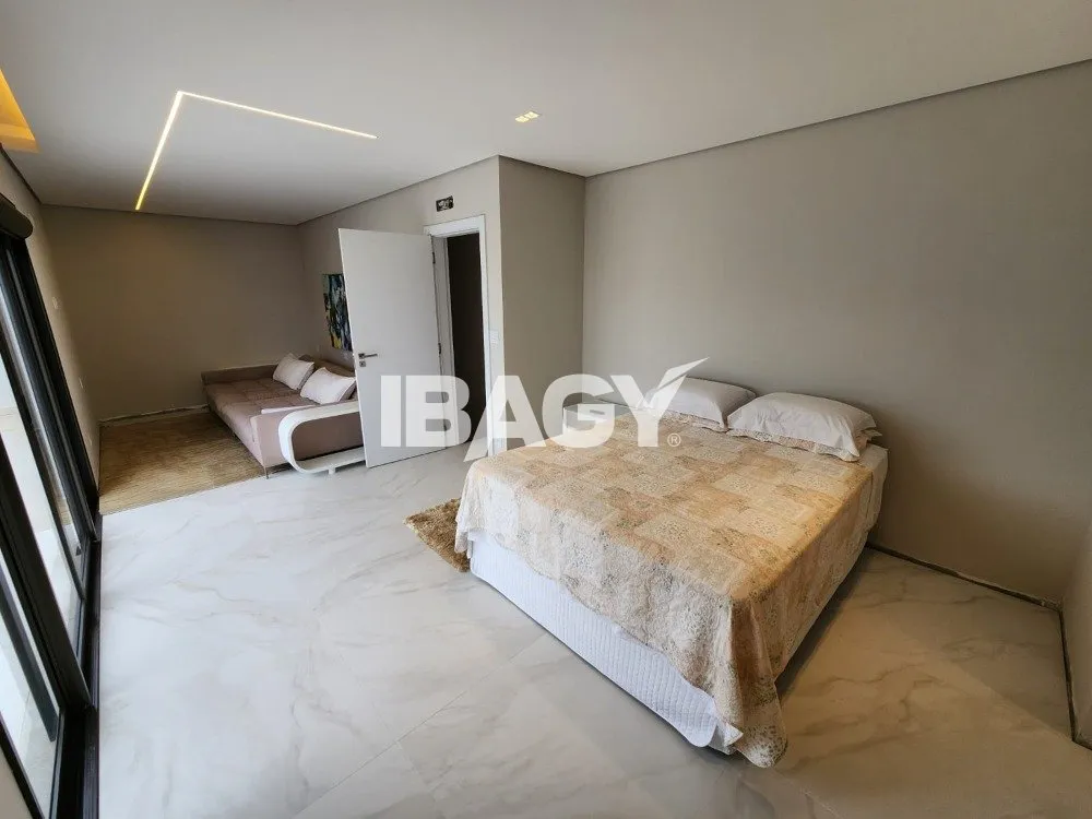 Furnished 2-bedroom apartment with 110 m² — photo 12