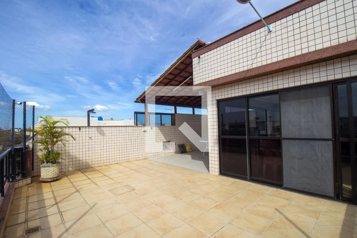 Apartamento mobiliado com 4 quartos e jacuzzi no prédio — photo 35