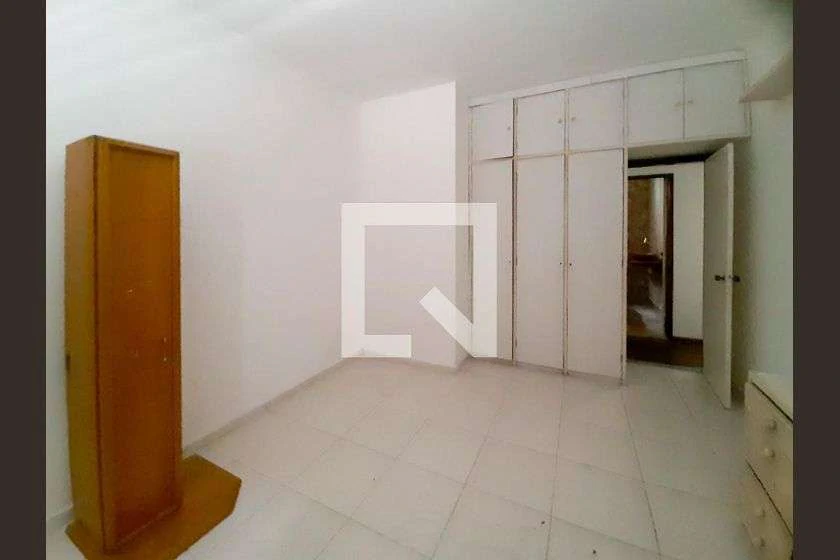House with 6 bedrooms and 9 bathrooms, 911 m² and 3 parking — photo 3