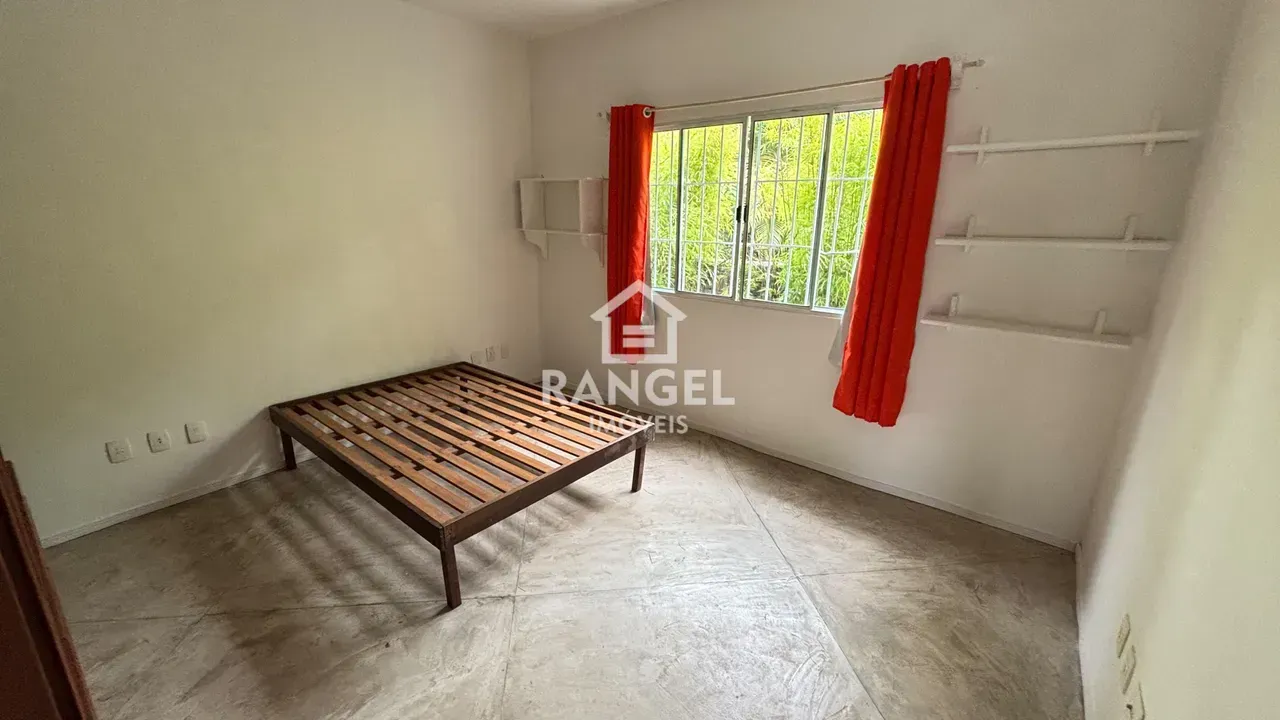 Casa de 3 quartos com jardim, Vargem Grande — photo 17
