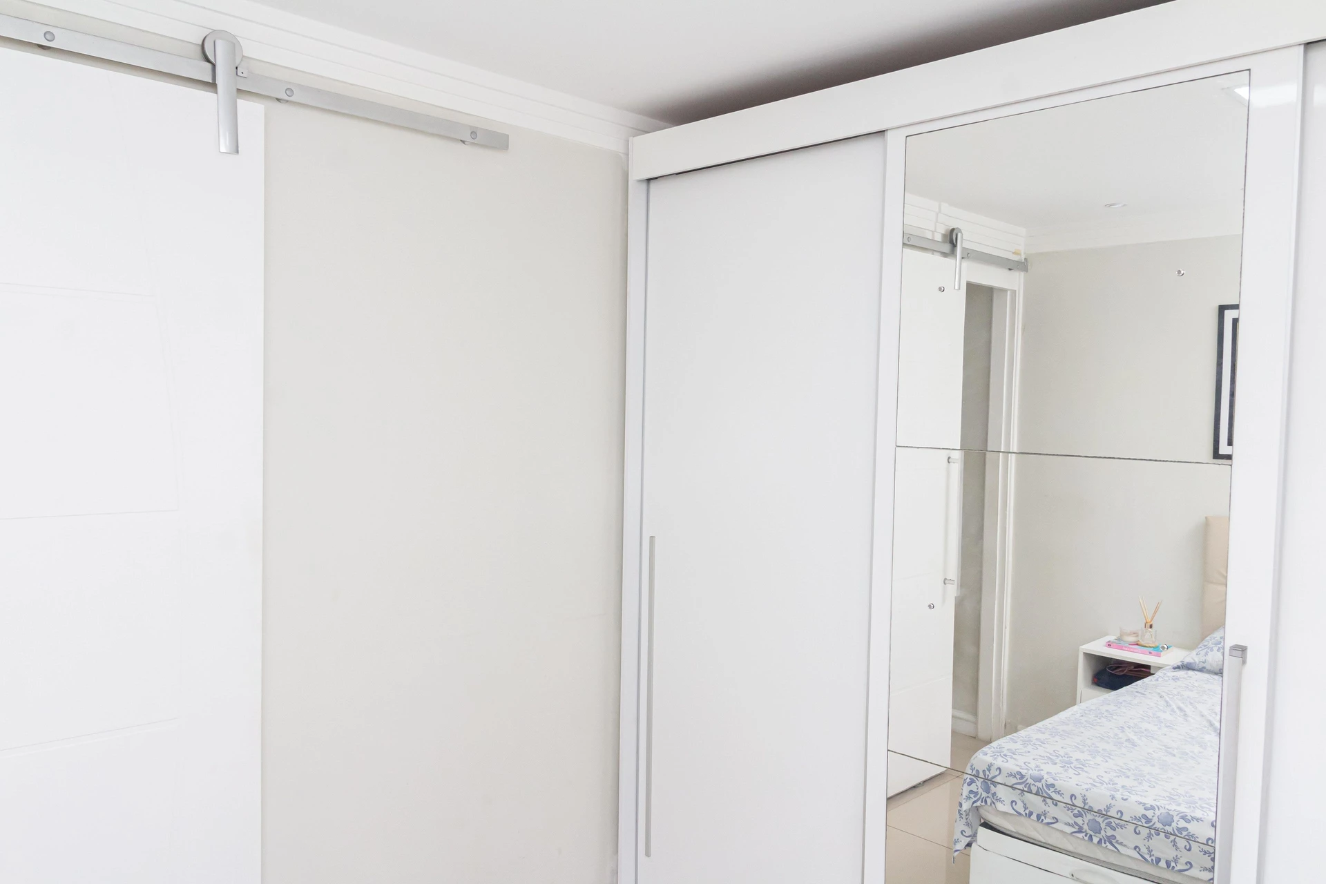 Apartamento mobiliado de 2 quartos em condomínio com piscina — photo 66