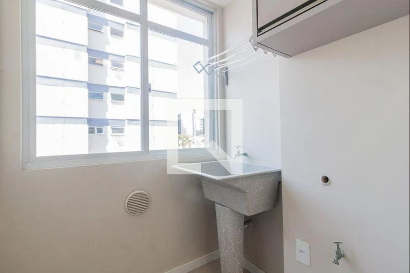 Apartamento sem mobília com 1 quarto e 1 banheiro — photo 21