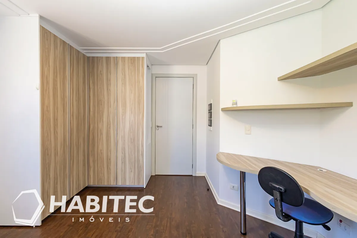 Residential house with 4 bedrooms and an integrated kitchen — photo 34