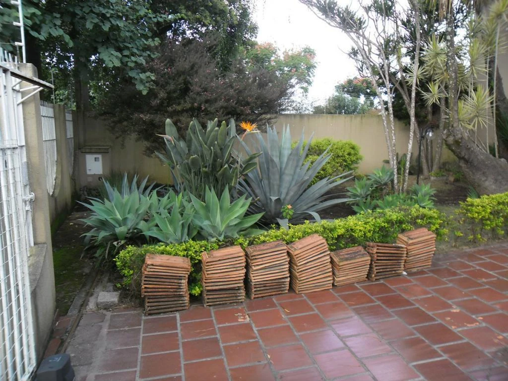 House with 516 m², 4 bedrooms and 10 parking spots