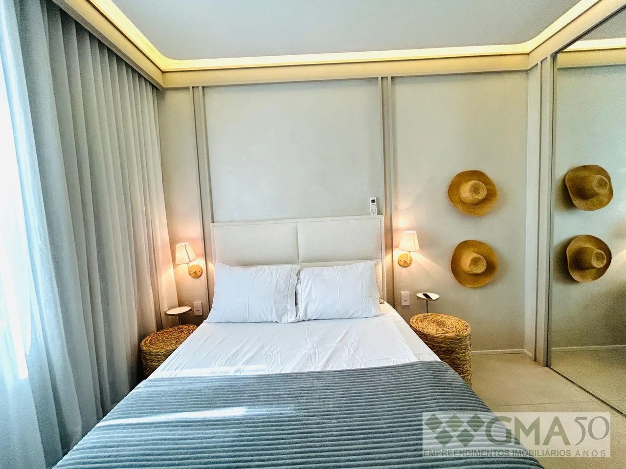 Furnished 2-bedroom apartment with open-plan kitchen — photo 7