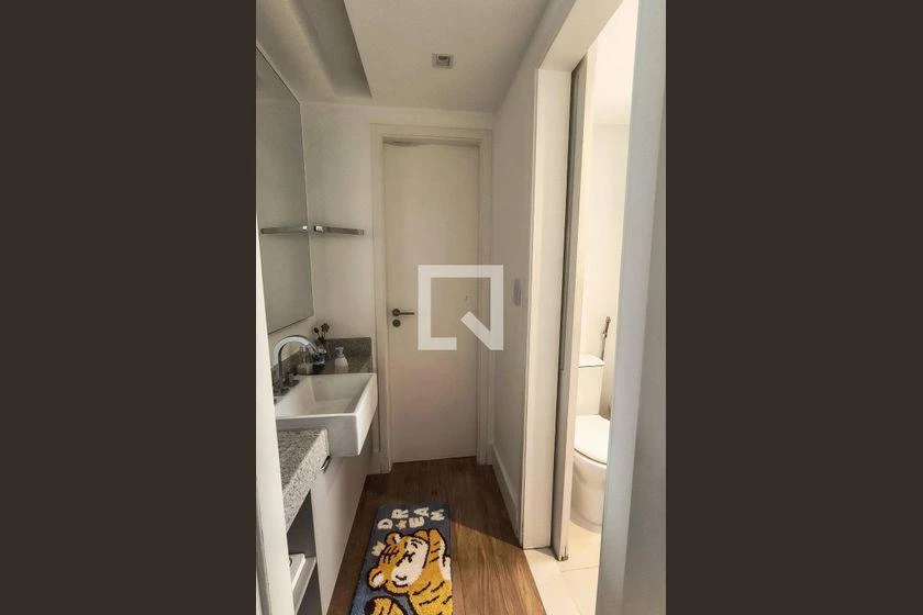 160 m² rental apartment with 4 en-suite rooms and balcony — photo 40