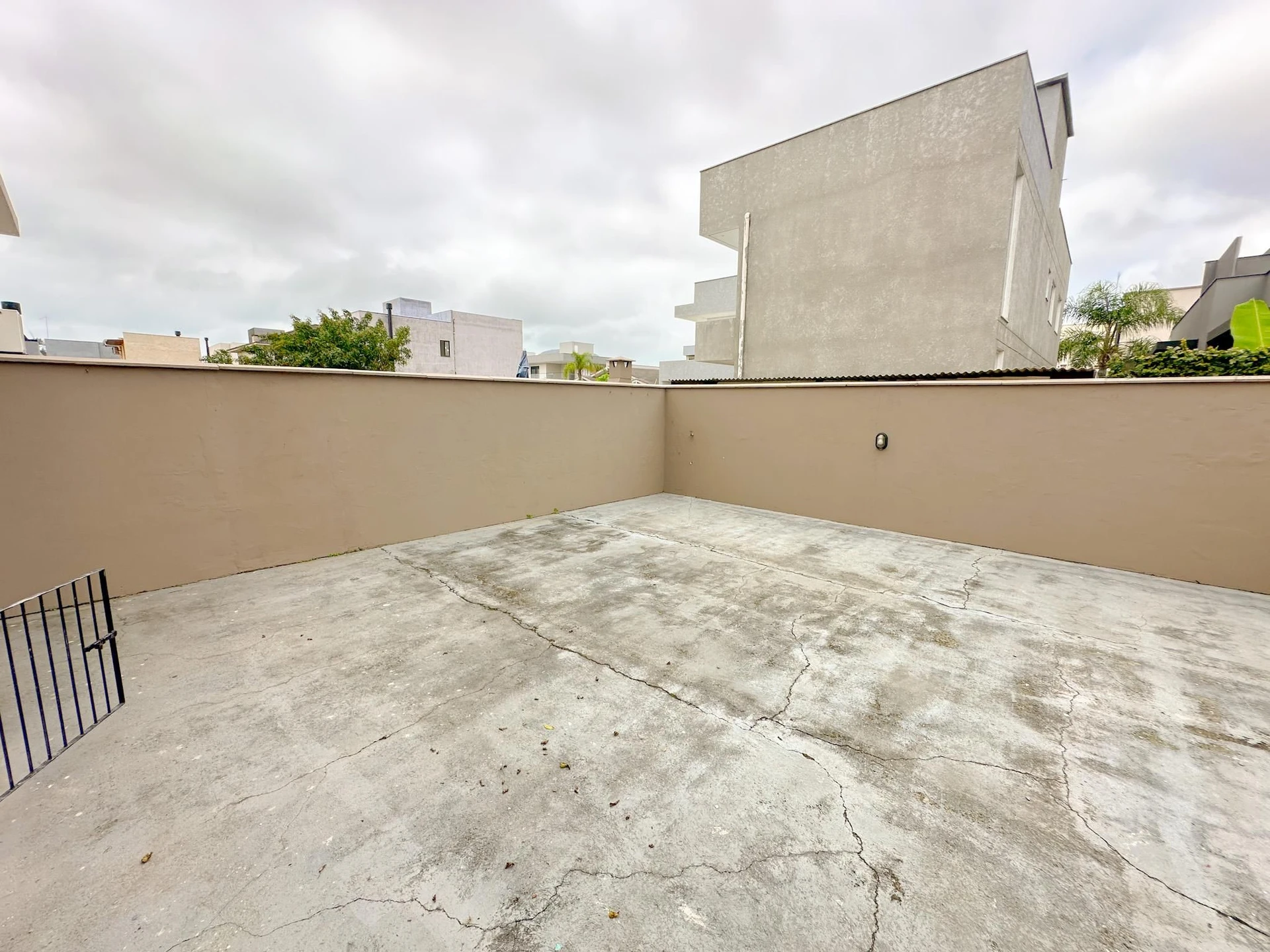 Garden in a 4-bedroom house, 194 m² — photo 64