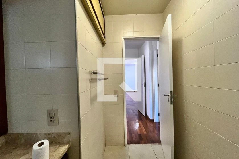 3-bedroom apartment with built-in wardrobes — photo 29
