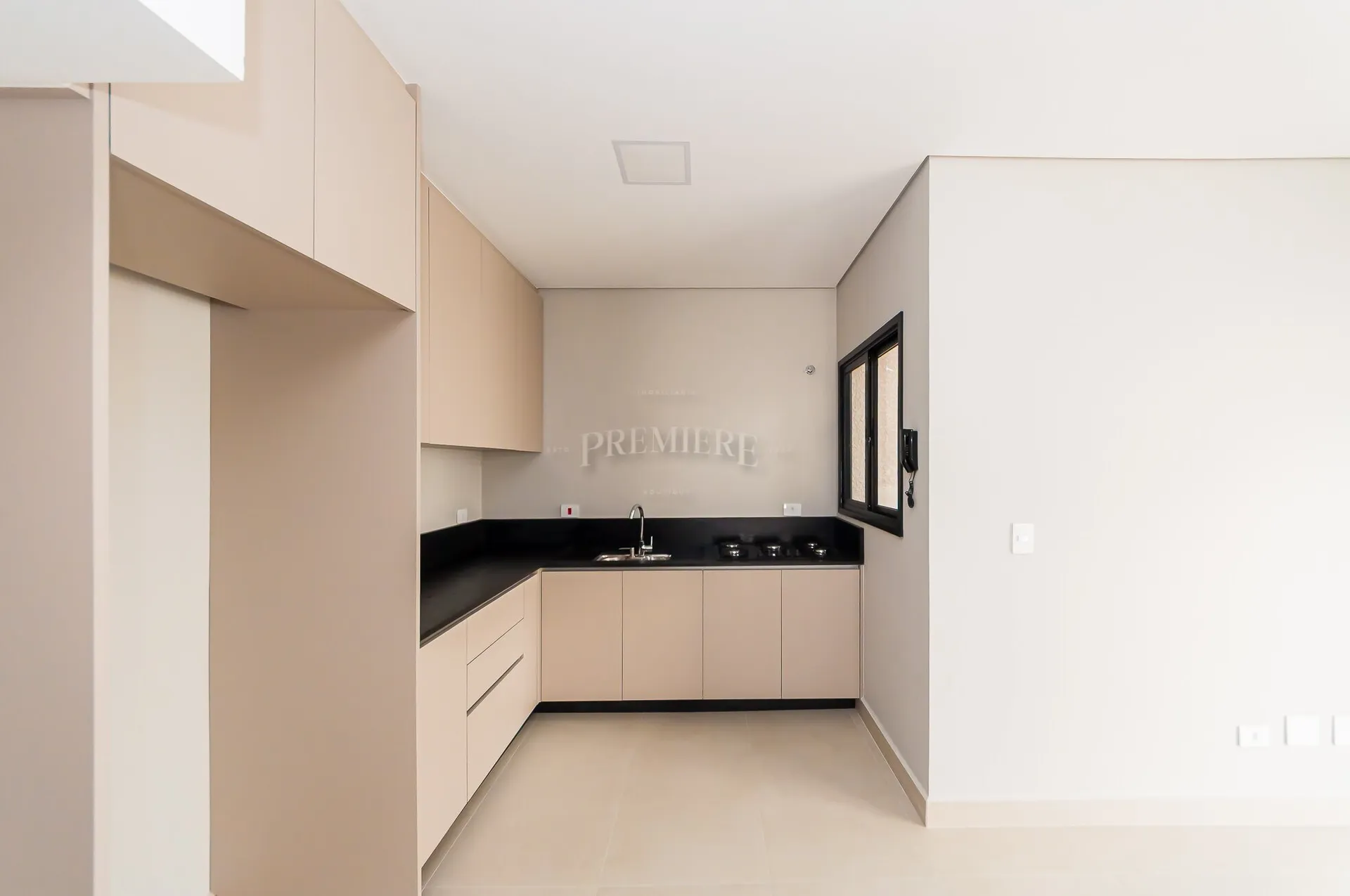 House, 97 m², with a glass-enclosed balcony — photo 19