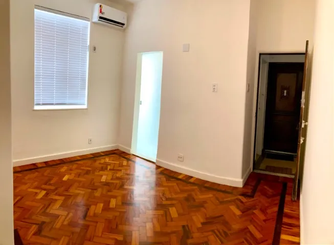 Apartment, 40 m², with wood or laminate floors