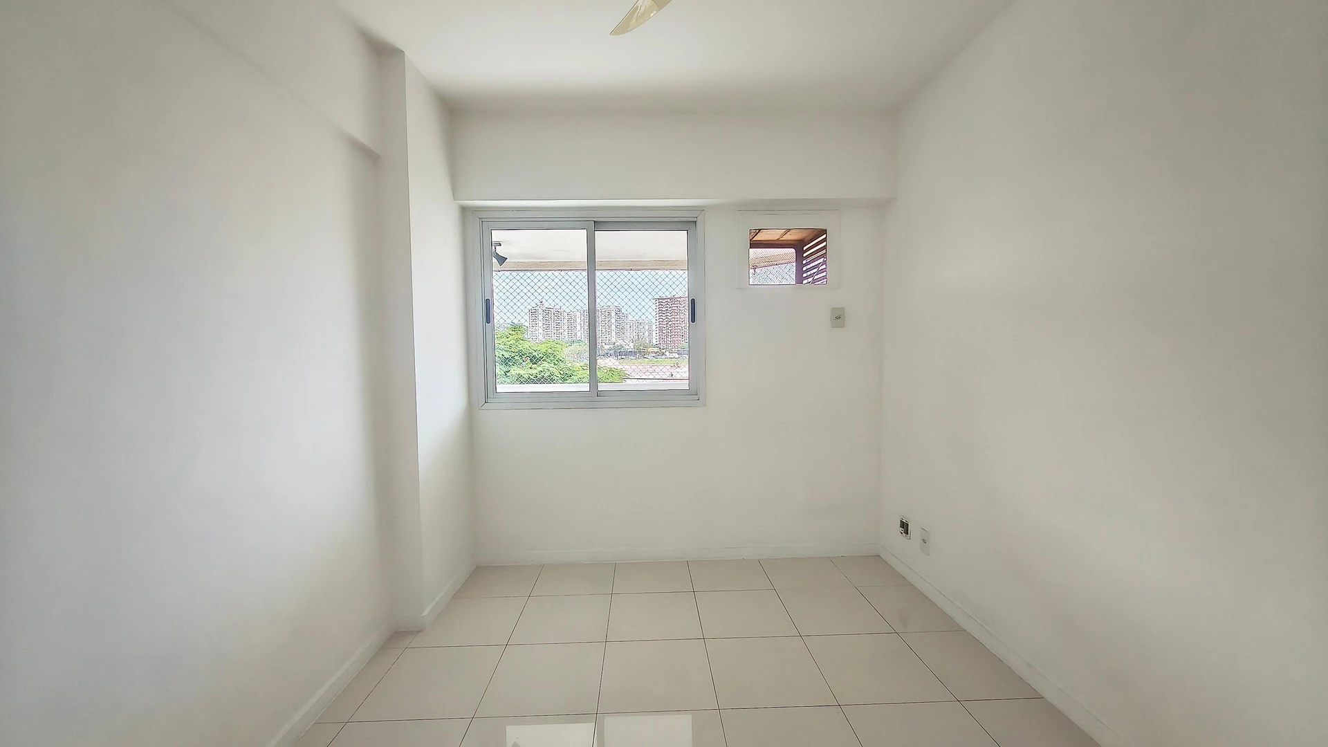 Apartment, 87 m², with a jacuzzi — photo 26