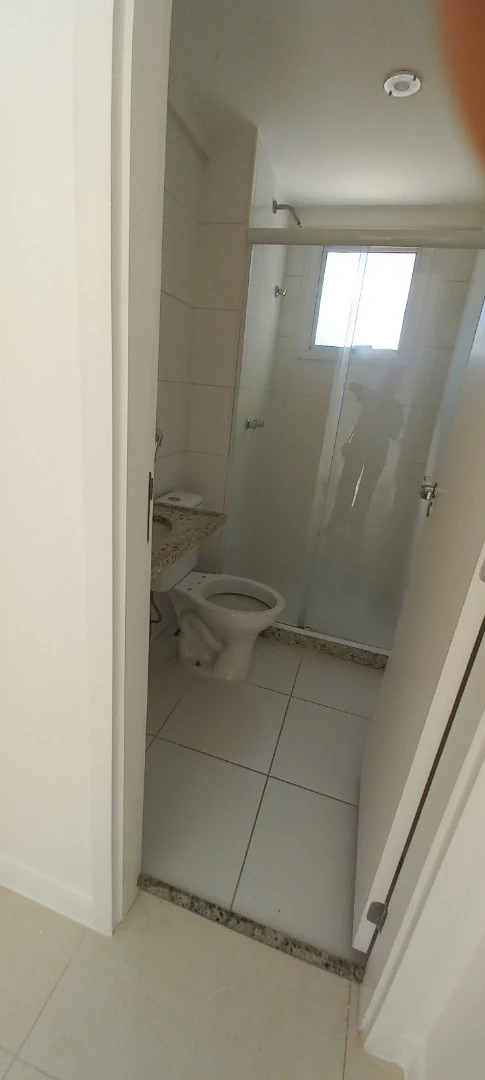 Apartment with 3 en-suites and 4 bathrooms — photo 23