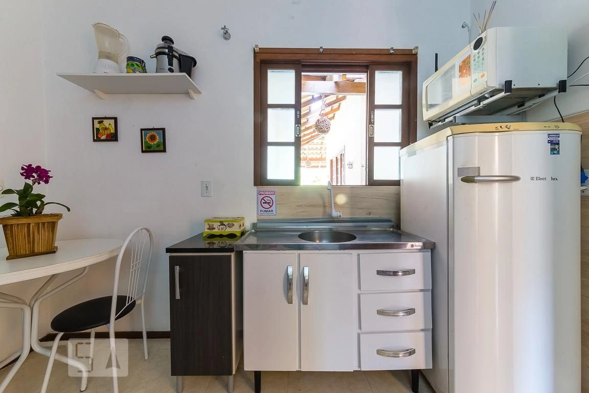 One-bedroom, 23 m² apartment in Florianópolis — photo 6