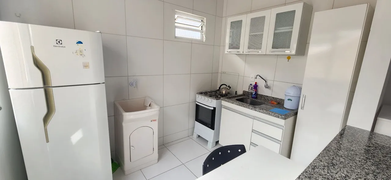 Furnished 27 m² studio in Florianópolis — photo 2