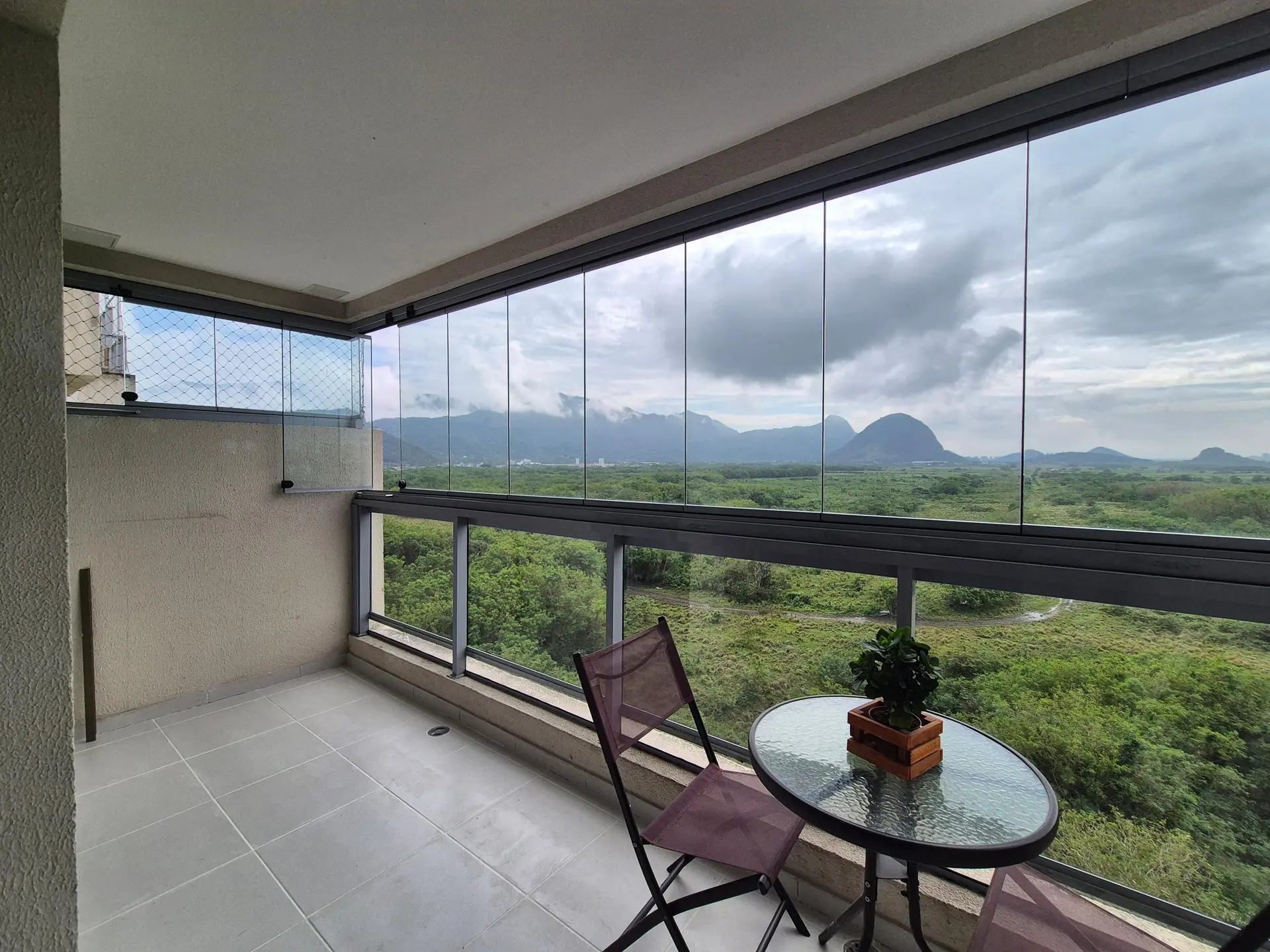 2 quartos e janelas do piso ao teto: apartamento de 82 m² — photo 2