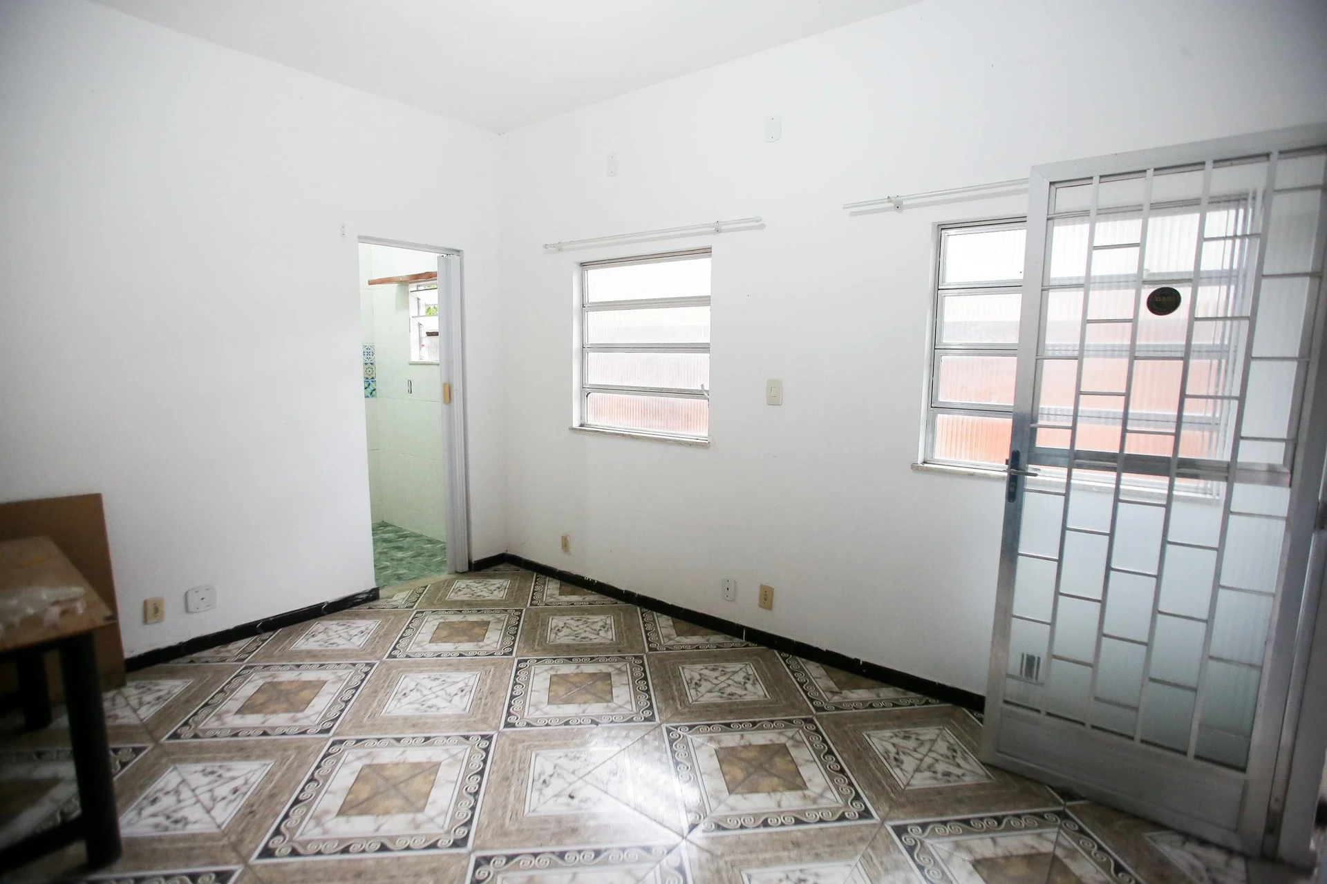 Unfurnished studio with 1 bedroom and 1 bathroom — photo 7
