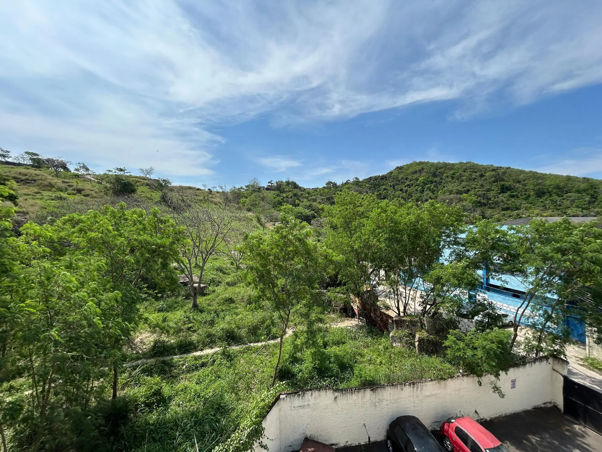 Mountain view in a 2-bedroom apartment, 44 m² — photo 30
