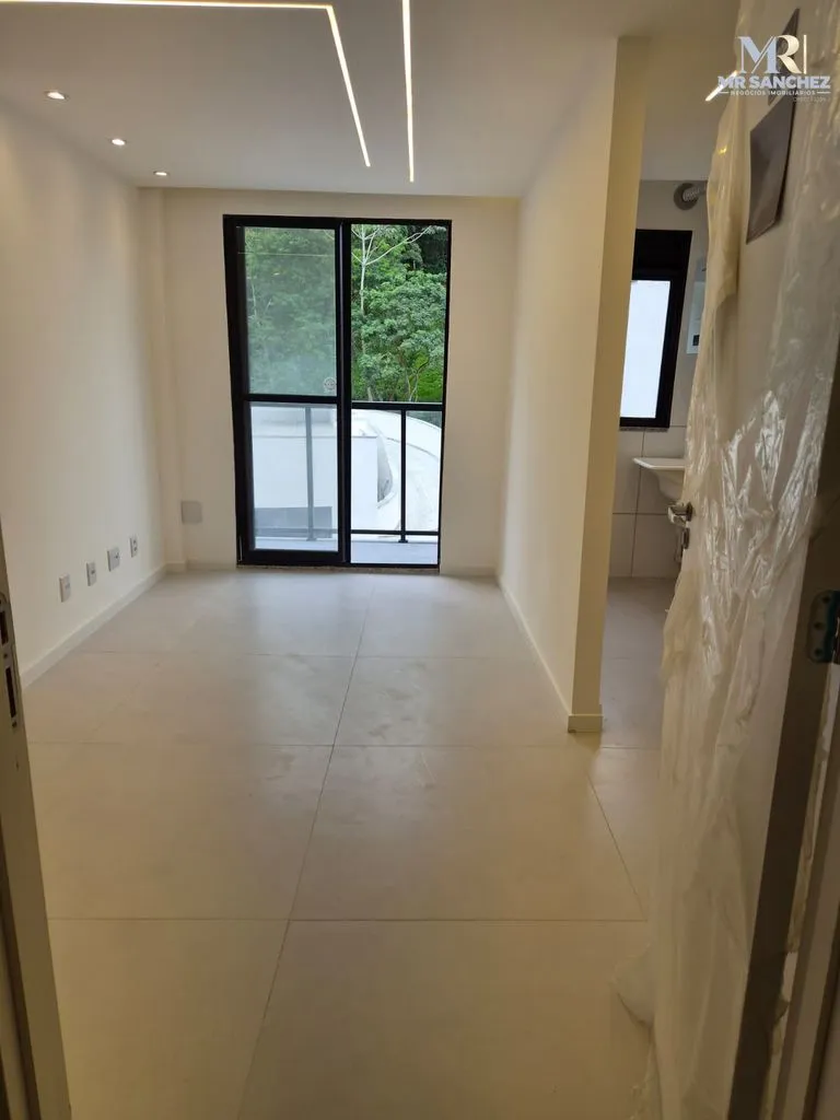 2-bedroom apartment with a mountain view in Rio de Janeiro — photo 4
