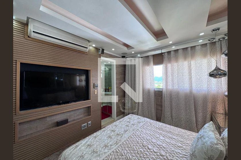 Furnished 3-bedroom apartment with 200 m² — photo 12