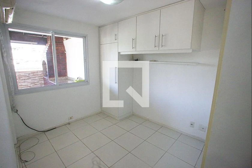 Balcony with a grill in a 3-bedroom apartment, 131 m² — photo 29