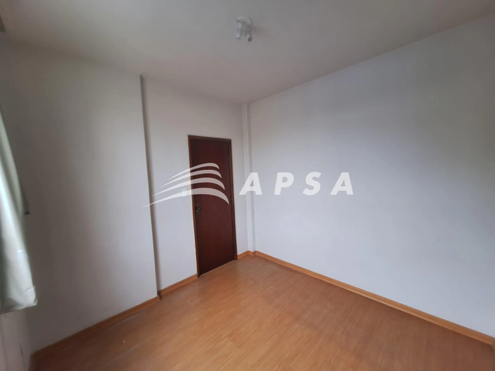 75 m² apartment with 2 bedrooms and a balcony — photo 4