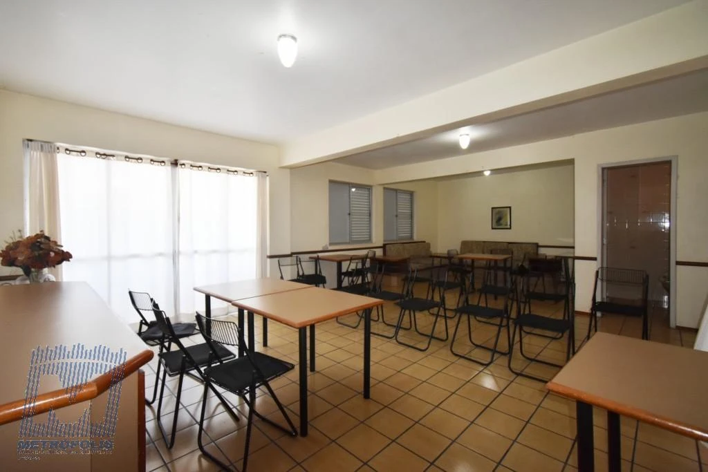 Пральна машина та 1 спальня: квартира 48 м² — photo 3