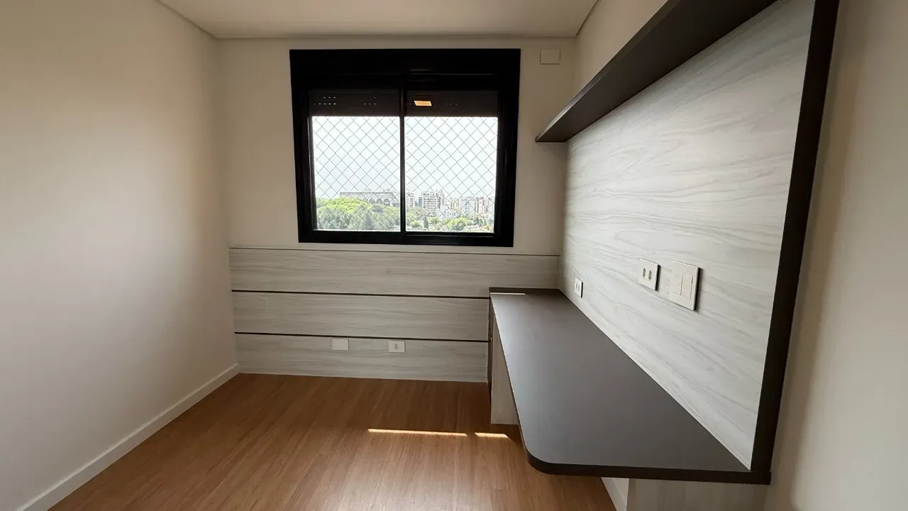 Apartment, 89 m², with a grill on the balcony — photo 12