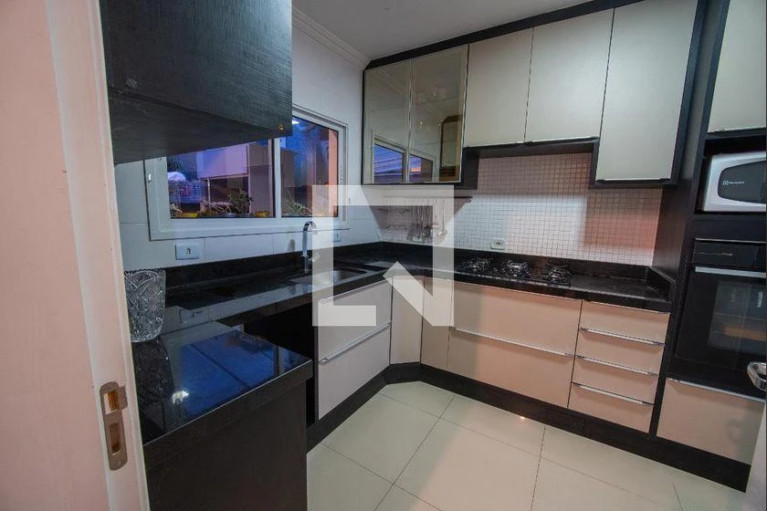 Home office in a 3-bedroom house, 155 m² — photo 8