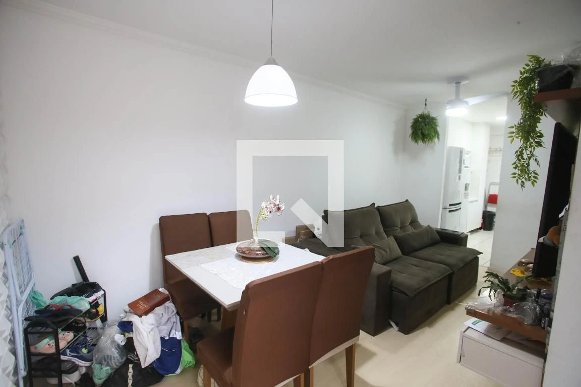 Apartamento com 2 quartos e cozinha fechada — photo 3