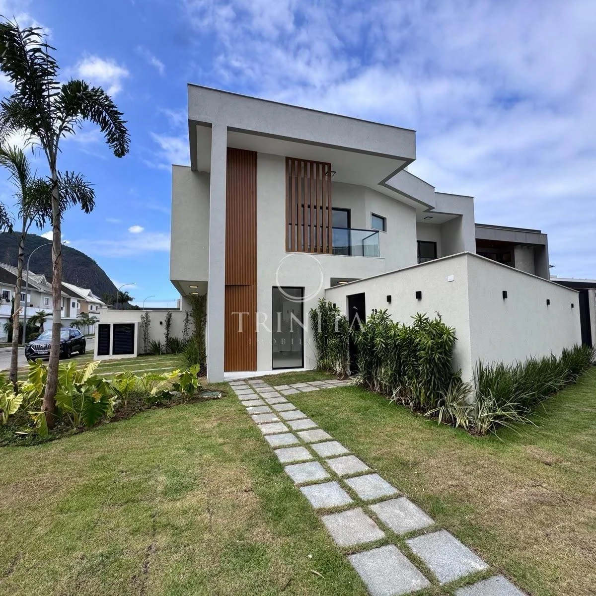 House, 210 m², with a grill on the balcony — photo 8