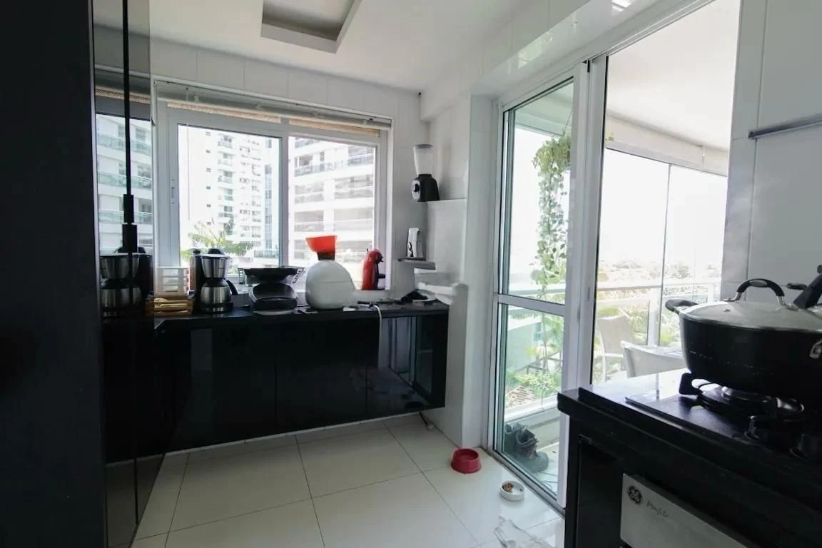 Apartamento mobiliado com 3 dormitórios e cozinha aberta a gás — photo 12