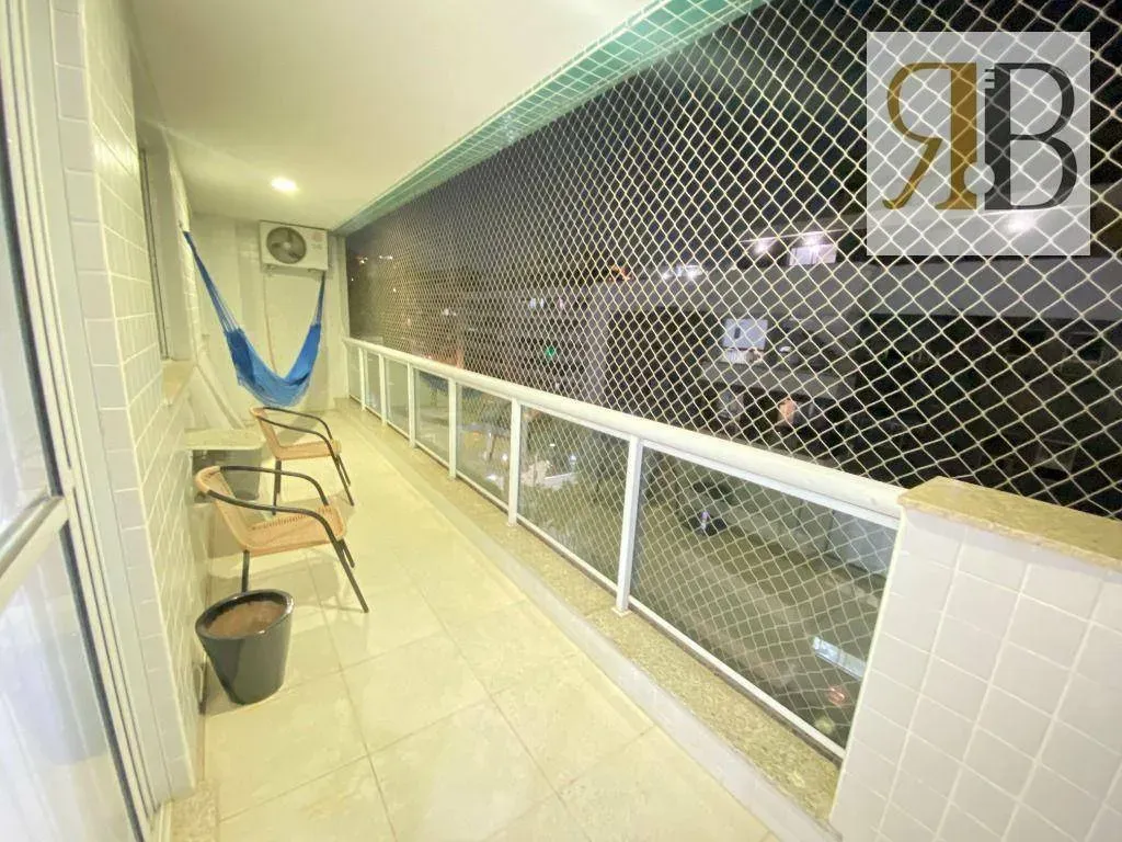 Рабочее место и 4 спальни: квартира 252 м² — photo 30