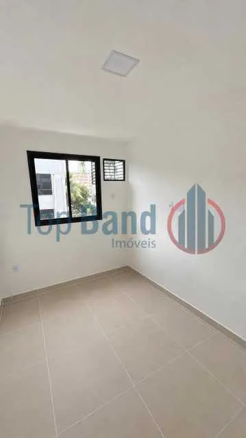 1-bedroom apartment with a balcony and open kitchen — photo 3