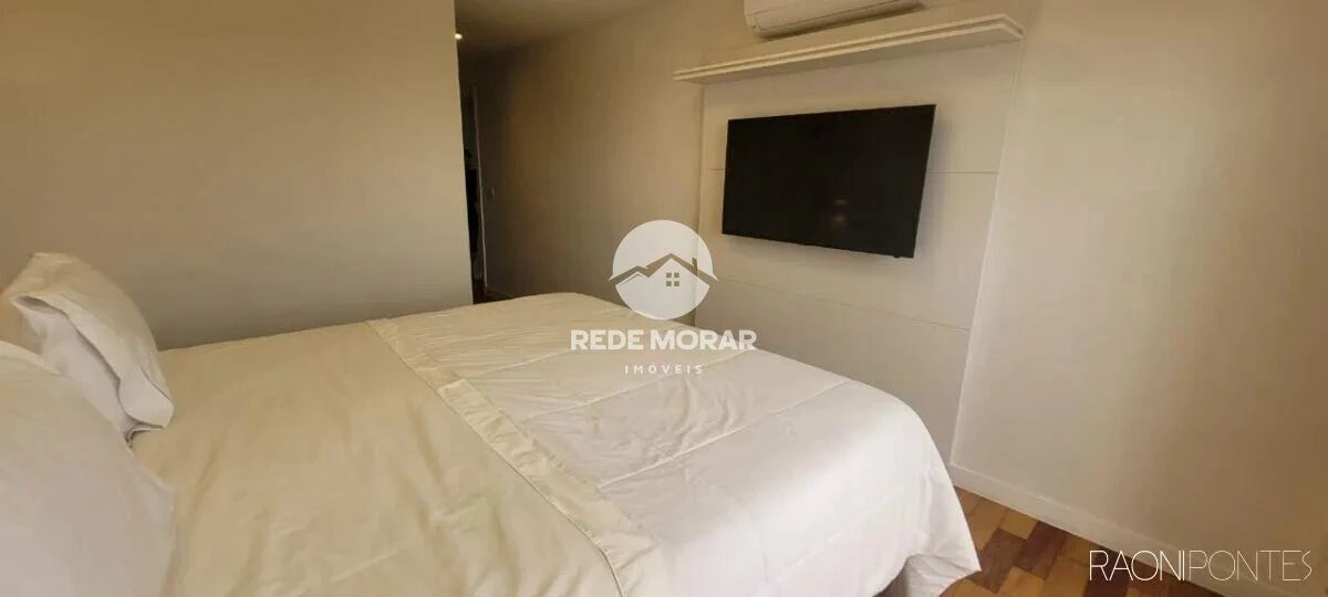 268 m² apartment with a water view and a bathtub — photo 14