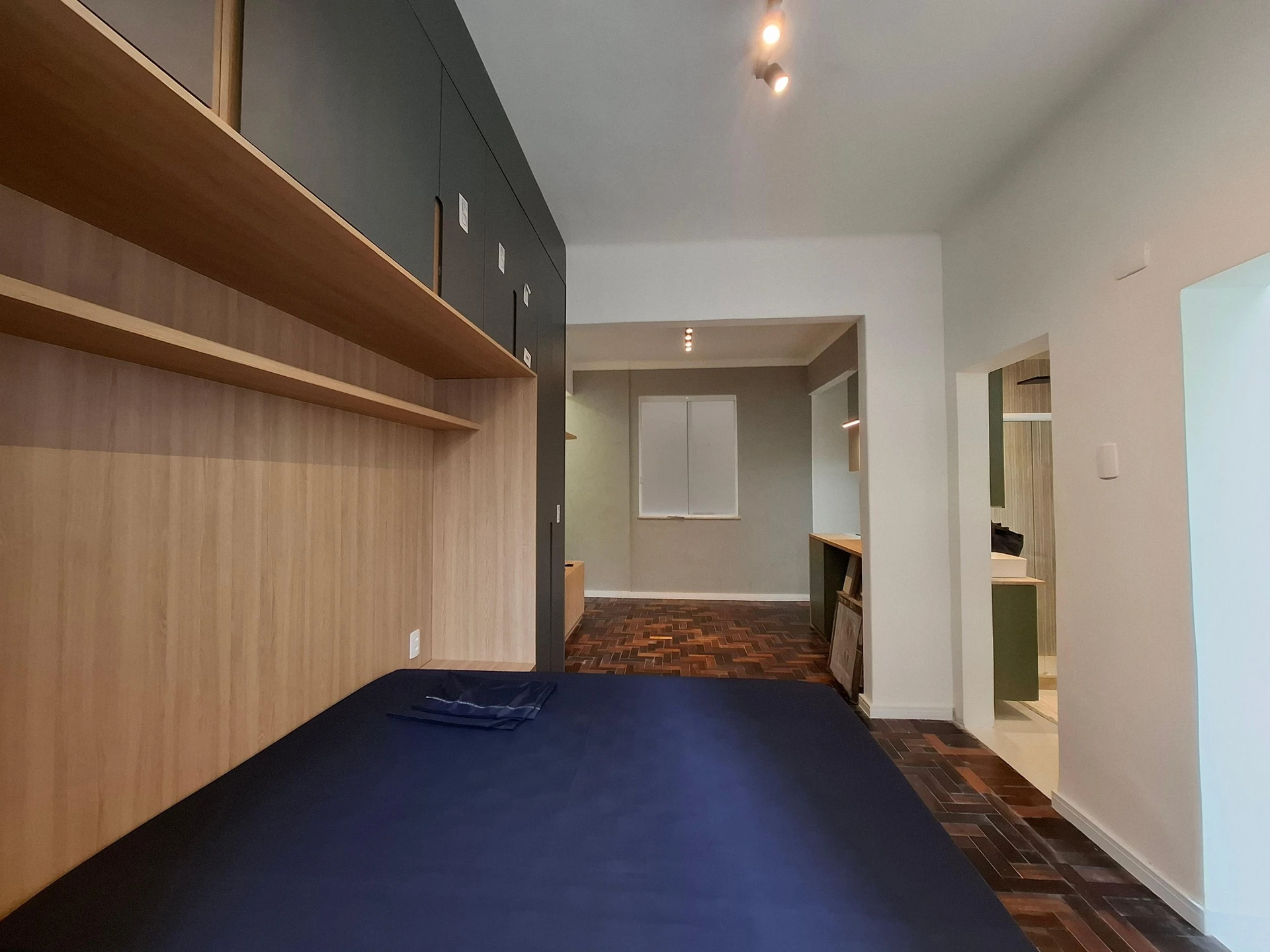 Studio with 1 bedroom and 1 bathroom no parking — photo 17