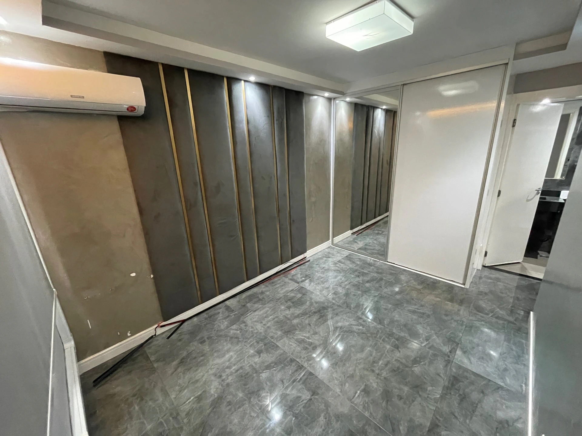 Private pool in a 3-bedroom apartment, 70 m² — photo 3