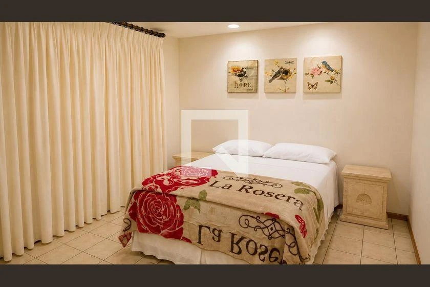 Облаштований будинок з 4 спальнями та 320 м² — photo 30