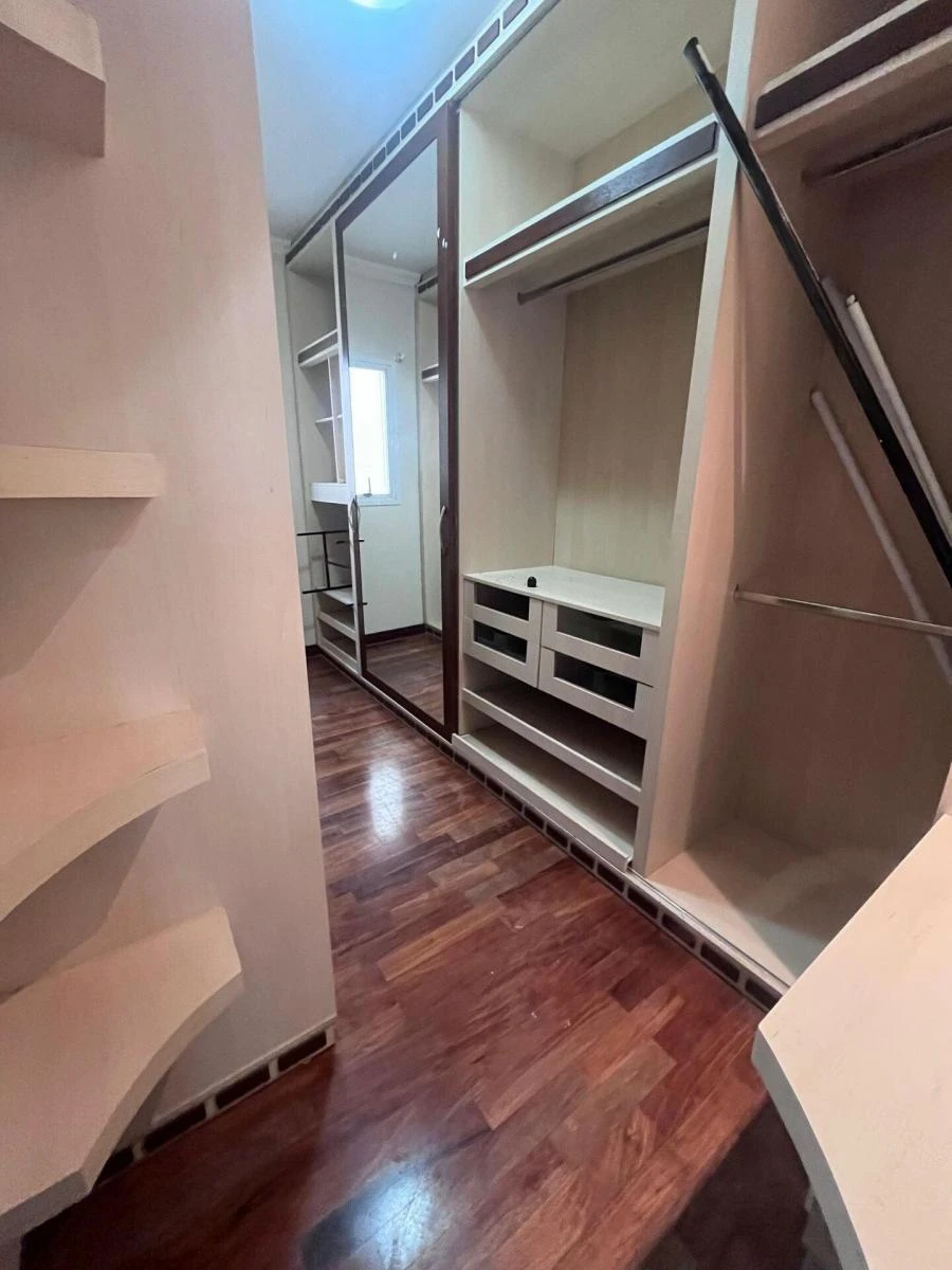 Дом 300 м² с 4 спальнями и 3 парковками — photo 25