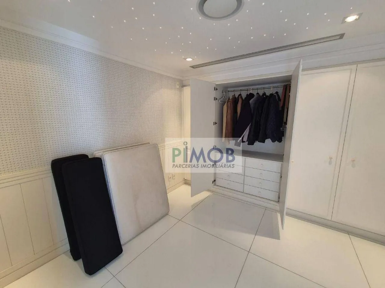 Penthouse with 3 bedrooms and 5 bathrooms, 256 m² — photo 7