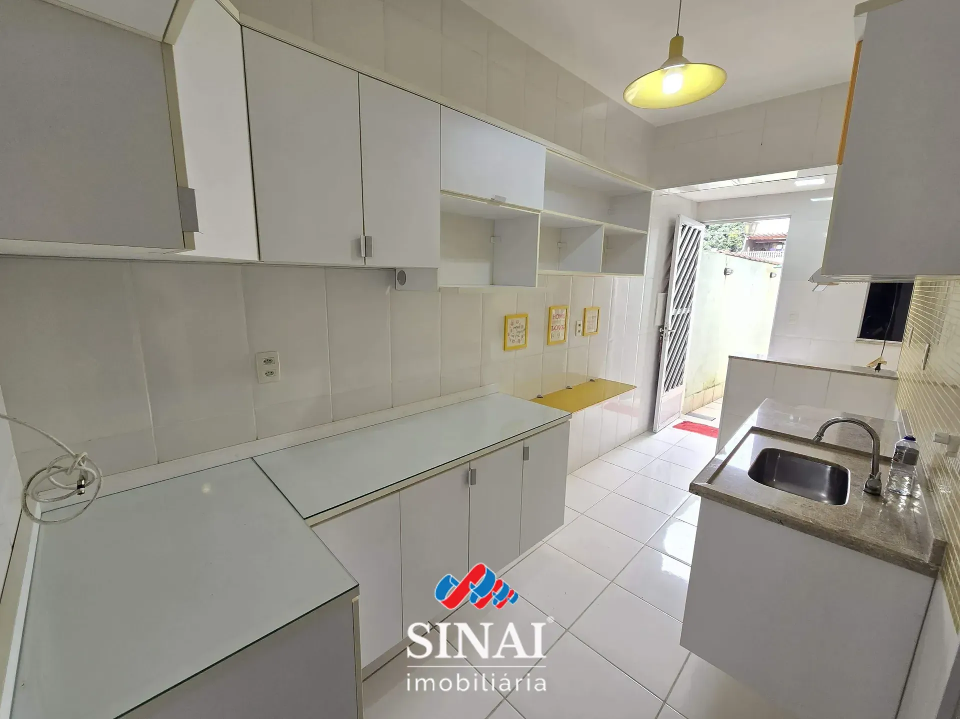 One-bedroom house with a walk-in closet in Rio de Janeiro — photo 27