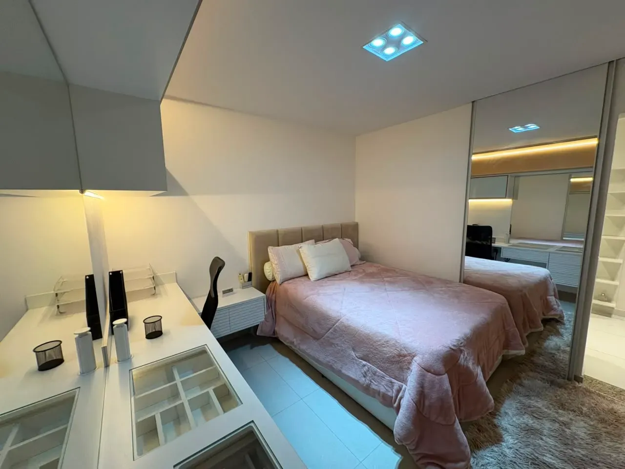Furnished 266 m² house with 6 bedrooms and balcony grill — photo 6