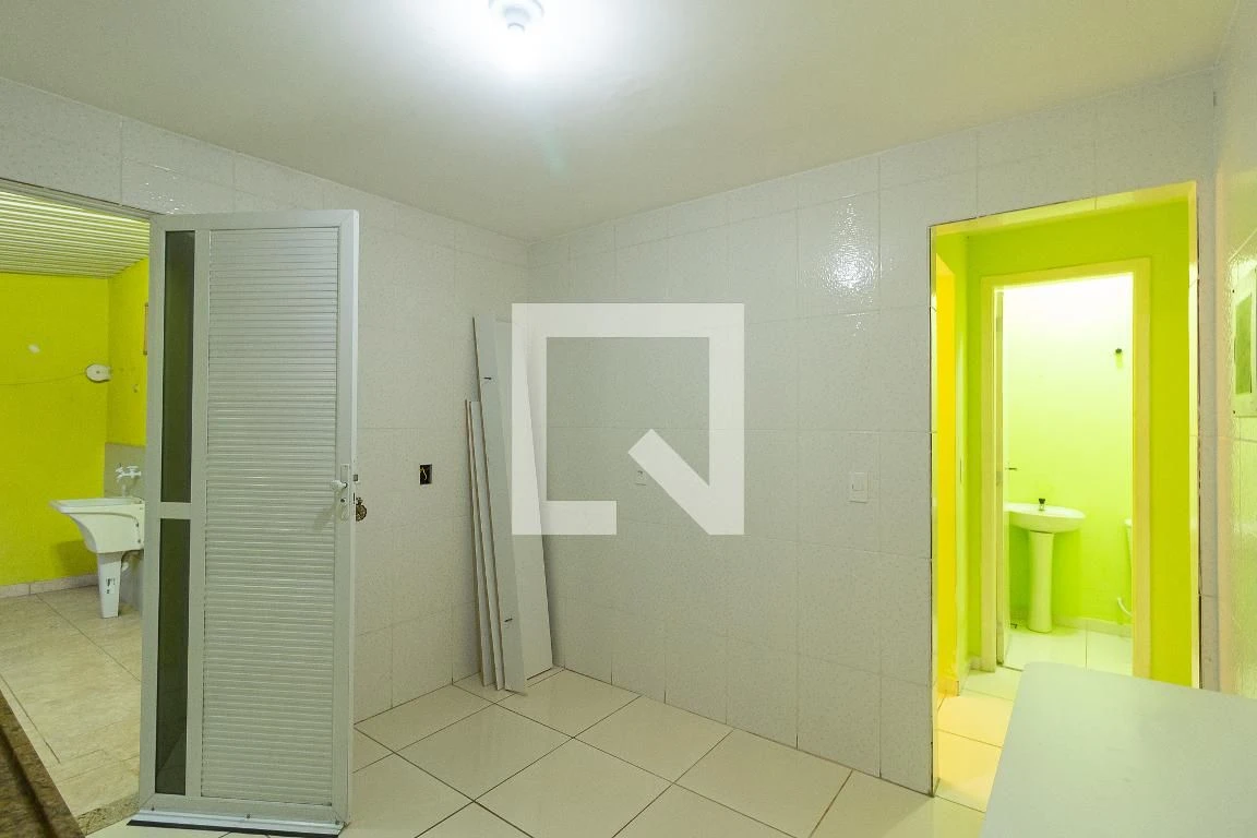 200 m² house with a private BBQ and a private pool — photo 50