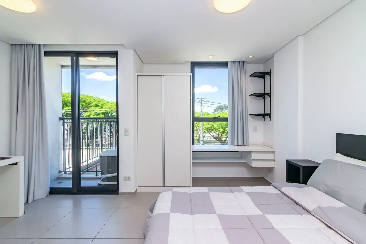 Apartamento amueblado de 36 m² con dormitorio y escritorio — photo 2