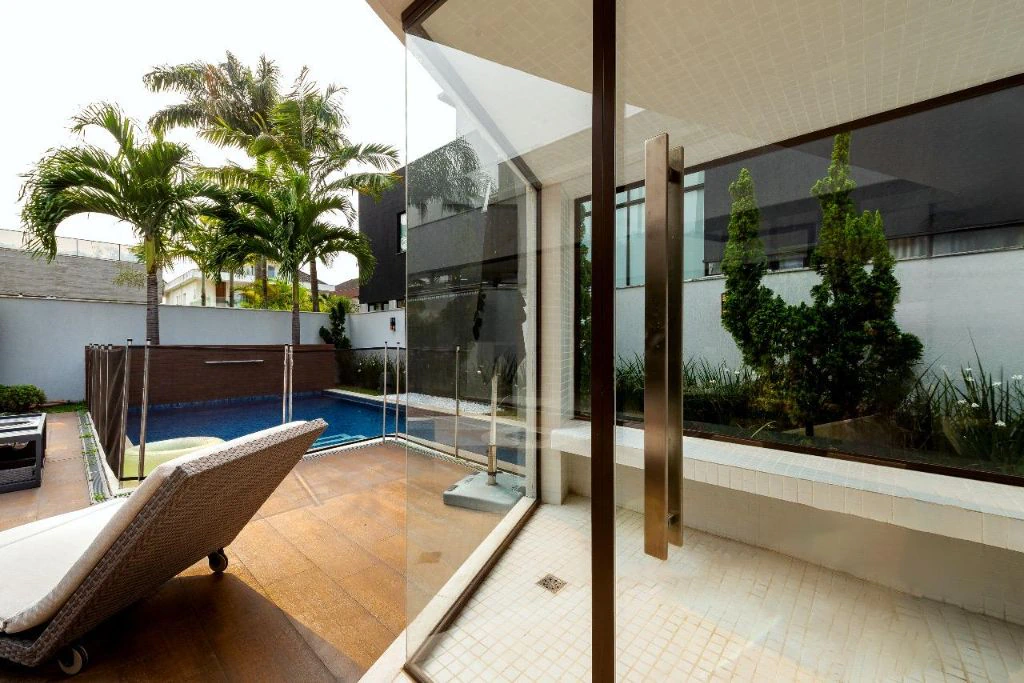 Casa mobiliada com 5 suítes e 465 m², 2 vagas — photo 28