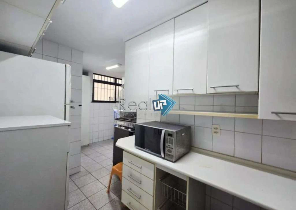 Apartamento de 90 m² con 3 dormitorios y 1 plaza — photo 3