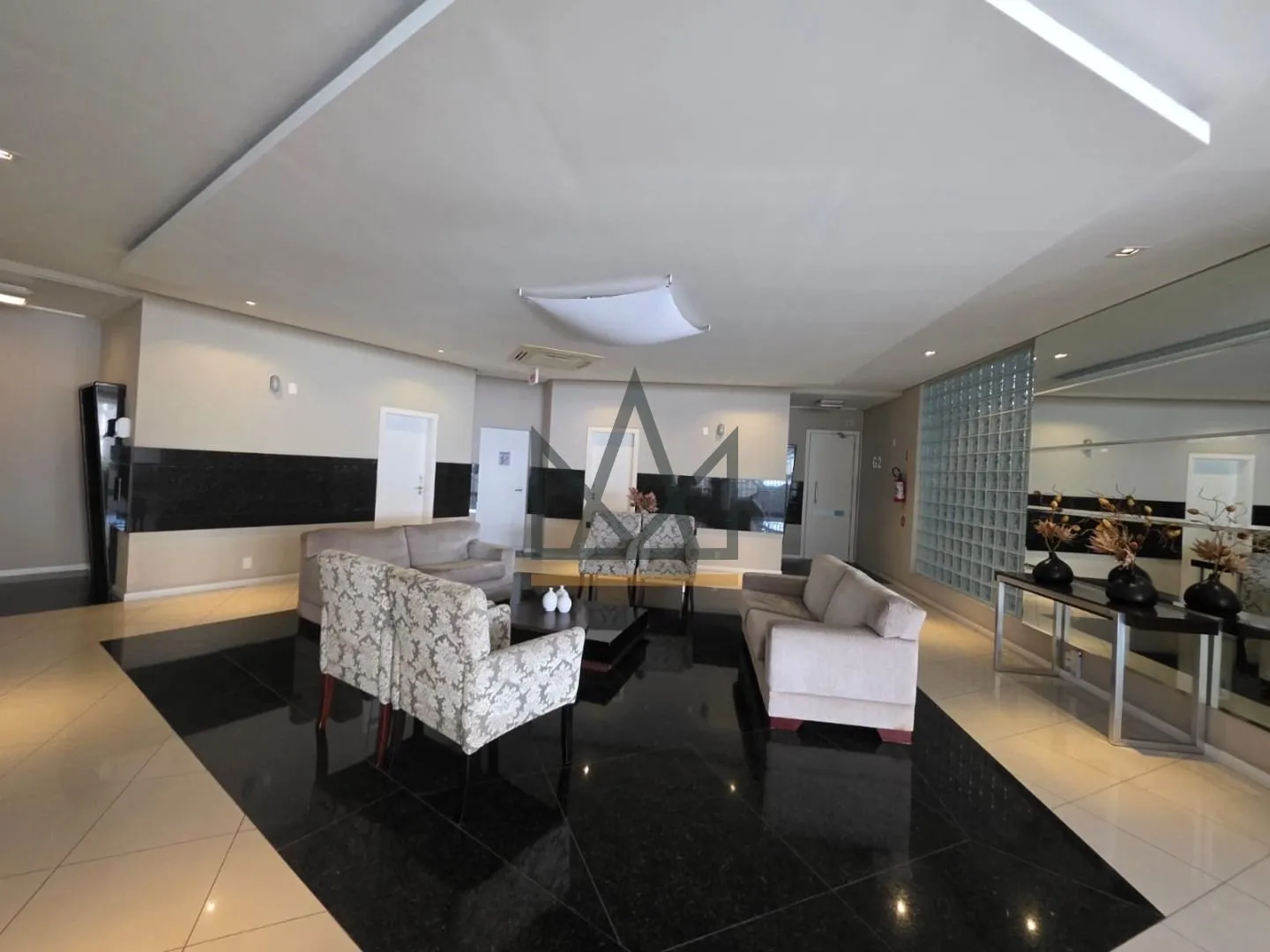 Apartamento com 2 suítes, 86 m² e varanda com vidro — photo 32